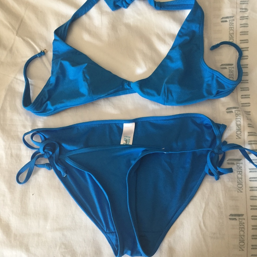 WOMEN'S BLUE BIKINI